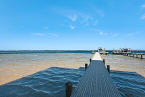 Amazing Grace On The Sound 5 Bedroom Home