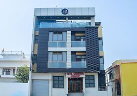 Treebo Saumendra Residency