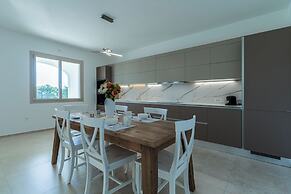 Villa Infinity with pool