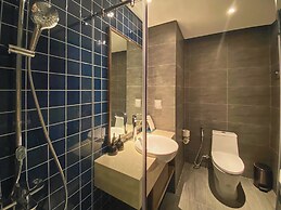 APEC CONTINENTAL CONDOTEL