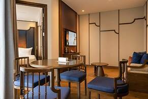 APEC CONTINENTAL CONDOTEL