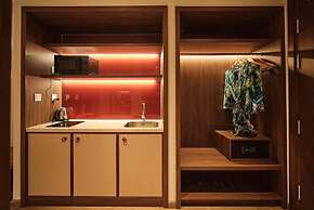 APEC CONTINENTAL CONDOTEL