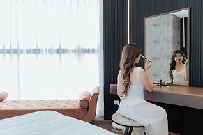 APEC CONTINENTAL CONDOTEL