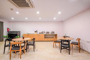 Treebo De Alphabet Nagole