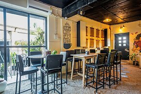 Treebo De Alphabet Nagole