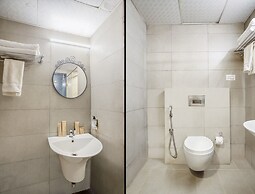 Treebo De Alphabet Nagole