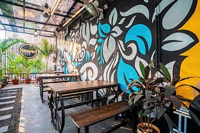 Treebo De Alphabet Nagole