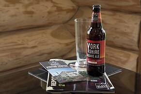 Traditional Scandinavian/north American Log Home