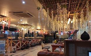 HOTEL YUGANTAR & BANQUETS