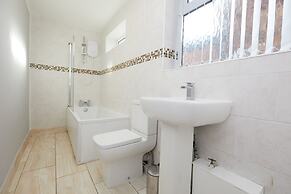 2 Bed Derby House- Parking - Rolls Royce