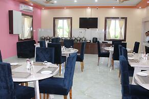 Hotel MJR - Free Pickup and Drop Temple, Sea Beach & Puri Railway Stat