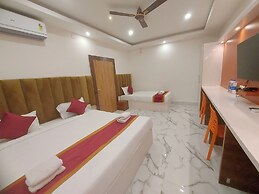 Hotel MJR - Free Pickup and Drop Temple, Sea Beach & Puri Railway Stat