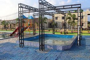 Hotel MJR - Free Pickup and Drop Temple, Sea Beach & Puri Railway Stat