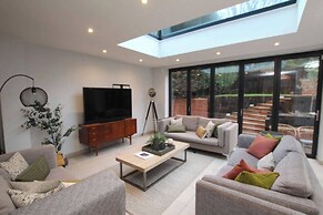 Essex Luxury Retreat With 6 Bedrooms