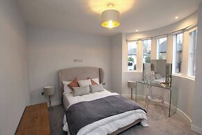 Essex Luxury Retreat With 6 Bedrooms