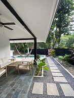 Zoa Villas - 2 minutes to the beach