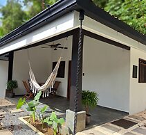 Zoa Villas - 2 minutes to the beach