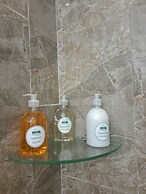 Zoa Villas - 2 minutes to the beach