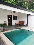 Zoa Villas - 2 minutes to the beach