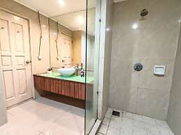 Parkview Serviced Apartment