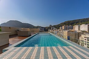 Refuge a few Steps From Copacabana Beach Q10 PCD