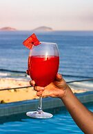 Refuge a few Steps From Copacabana Beach Q10 PCD