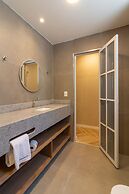 Cosy a few Steps From Copacabana Beach Q24