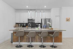 Special 4bedroom TH w Private Pool Next to Disney