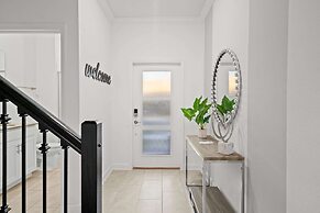 Special 4bedroom TH w Private Pool Next to Disney