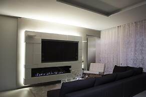 Crystal Skyline Neapolis