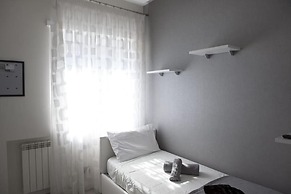 Crystal Skyline Neapolis