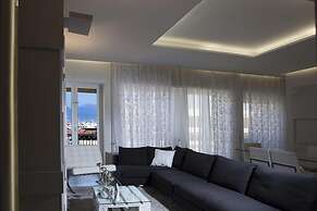 Crystal Skyline Neapolis