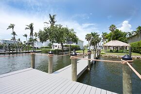 Beach Paradise Getaway