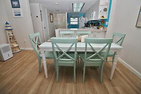 Ponce de Leon Towers 702