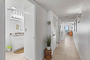 Smyrna Beach Club 607a