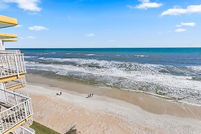 Smyrna Beach Club 818b