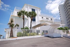 Smyrna Beach Club 818b