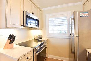 Sea Coast Gardens II 105