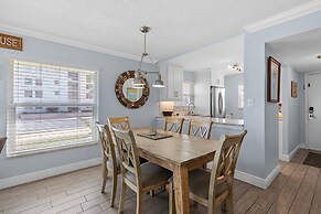 Sea Coast Gardens II 106