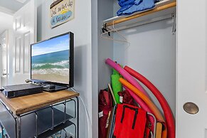 Sea Coast Gardens II 106