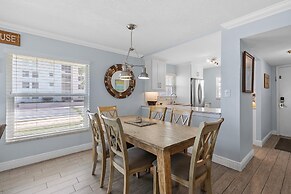 Sea Coast Gardens II 106