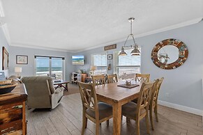 Sea Coast Gardens II 106