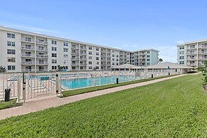 Sea Coast Gardens II 107