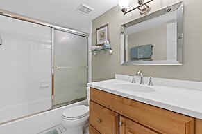 Sea Coast Gardens II 107