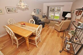 Sea Coast Gardens II 108