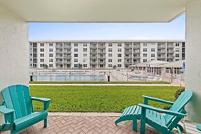 Sea Coast Gardens II 110