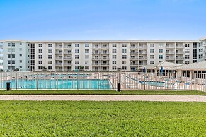 Sea Coast Gardens II 110