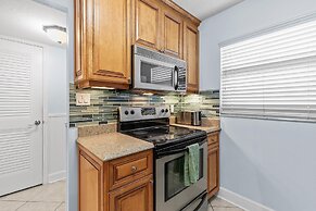 Sea Coast Gardens II 110