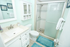 Sea Coast Gardens II 209