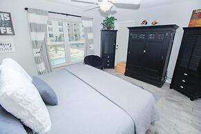 Sea Coast Gardens II 209